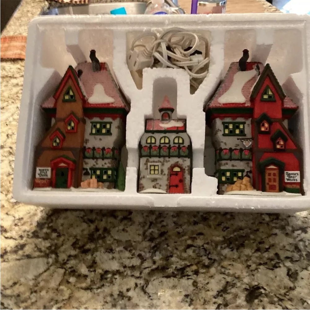 Department 56 Holiday Village Twin Snow-Capped Buildings